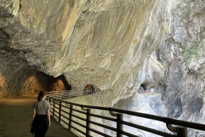 Ruta Jiuqudong (Tunnel of Nine Turns) en el Parque Nacional Taroko