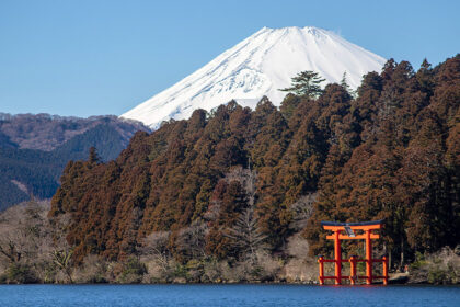 Lago Ashi con el Monte Fuji de fondo en Hakone