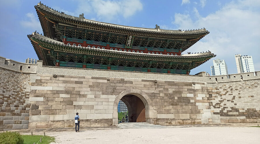 Puerta Sungnyemun (Namdaemun) en Seúl