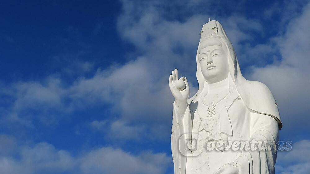 Estatua de Daikannon en Sendai