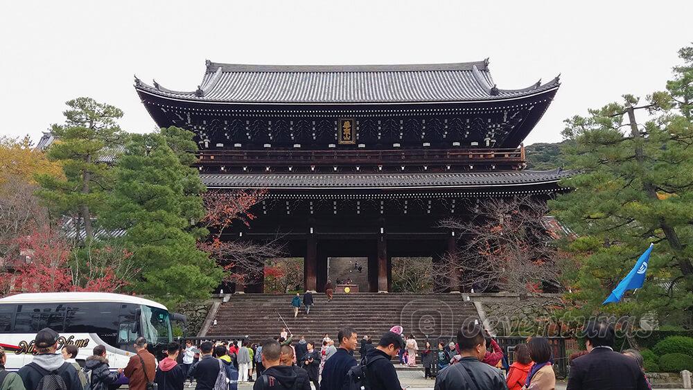 Puerta del templo Chionin en Kyoto