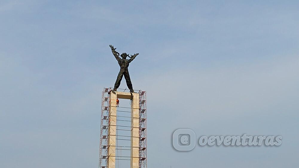 Monumento a la Liberación de Irian Occidental en Yakarta