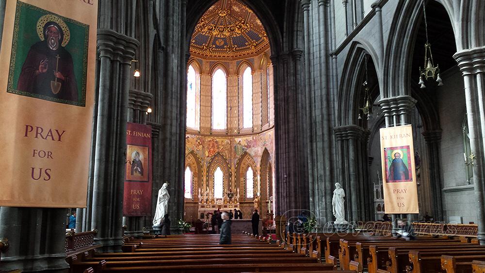 Interior de la Catedral de Santa María en Kilkenny