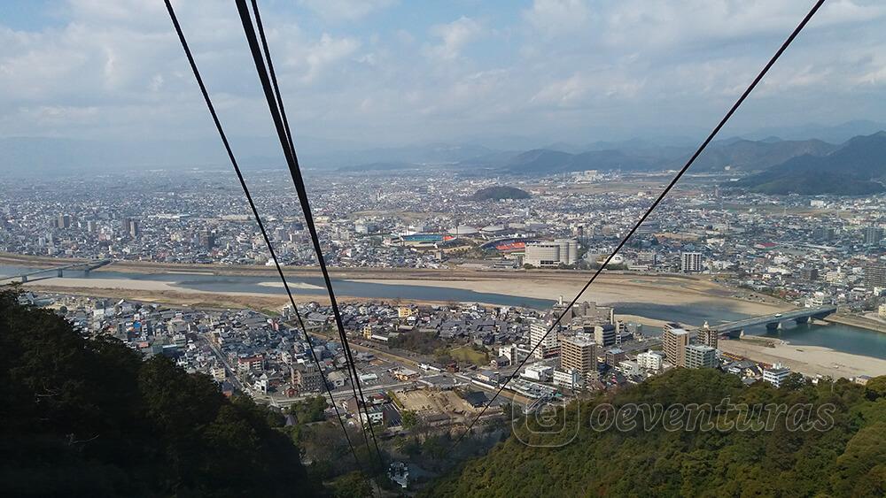 Vistas desde el teleférico del castillo de Gifu