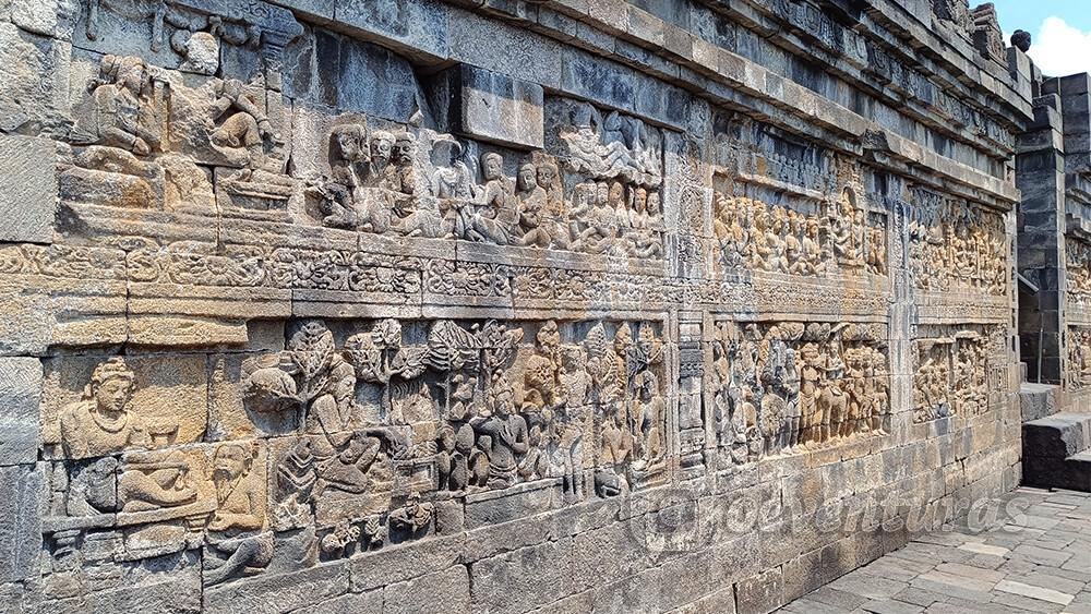 Relieves del templo Borobudur de Yogyakarta