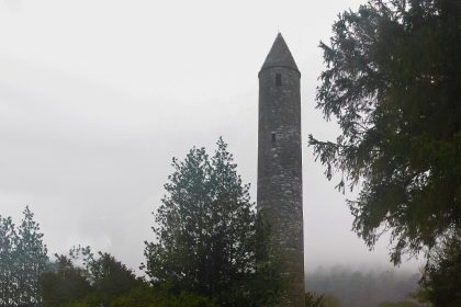 Torre redonda de Glendalough
