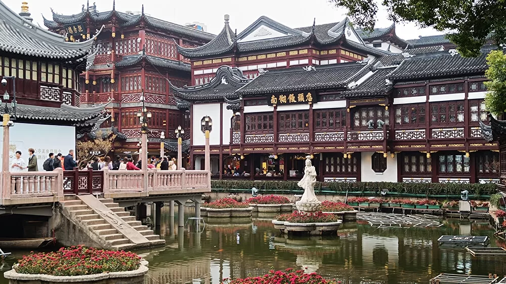 Estanque del mercado del Jardín Yu en Shanghái