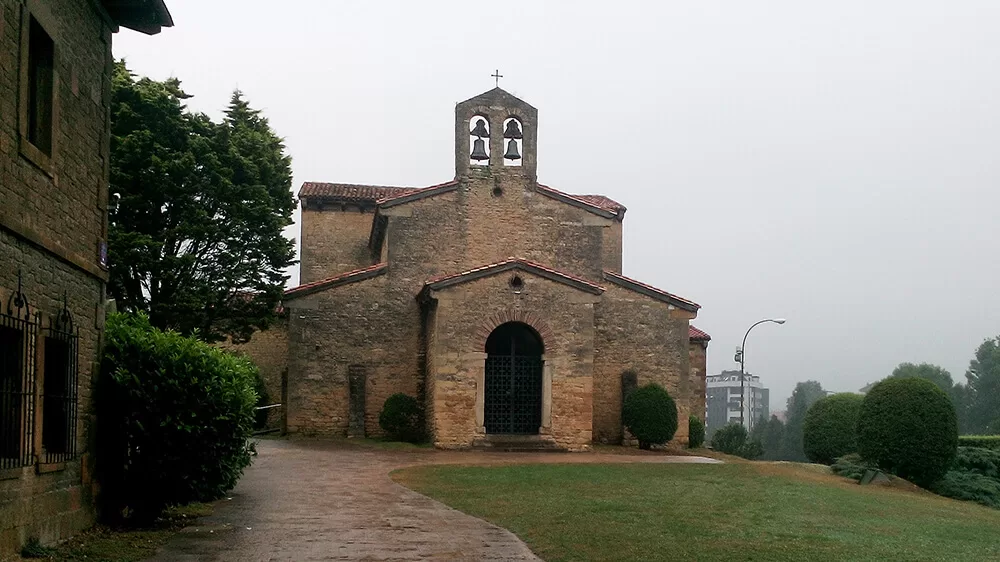 Iglesia de San Julián de los Prados de Oviedo