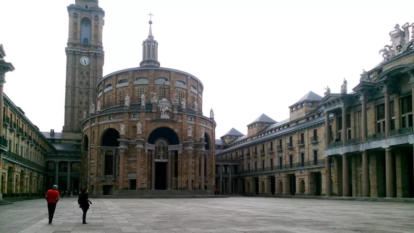 La iglesia de la Universidad Laboral de Gijón