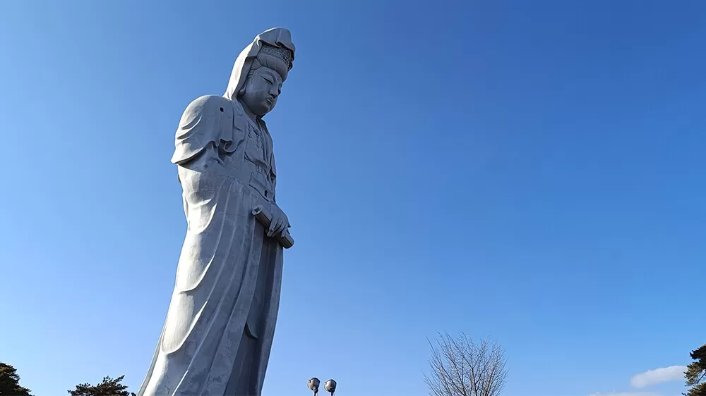 Estatua de Kannon del templo Jigen-in de Takasaki
