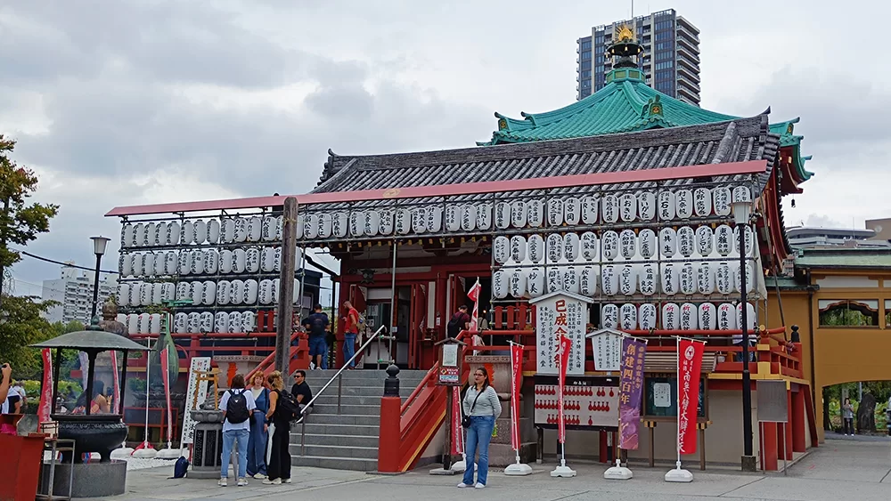 Templo Benten-do del Parque Ueno en Tokyo