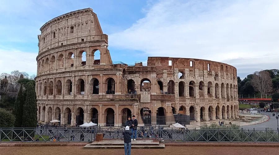 El Coliseo de Roma desde el Foro Romano