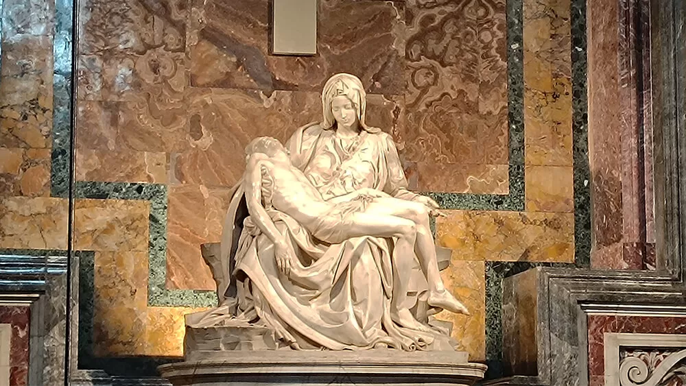 La Piedad de Miguel Ángel en la Basílica de San Pedro de la Ciudad del Vaticano