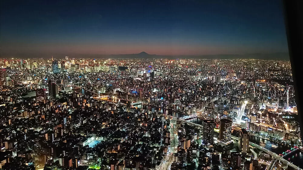 Vistas desde el mirador a 350 metros del Skytree de Tokyo