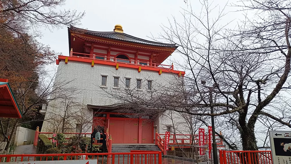 Salón de Buda del templo Kimiidera