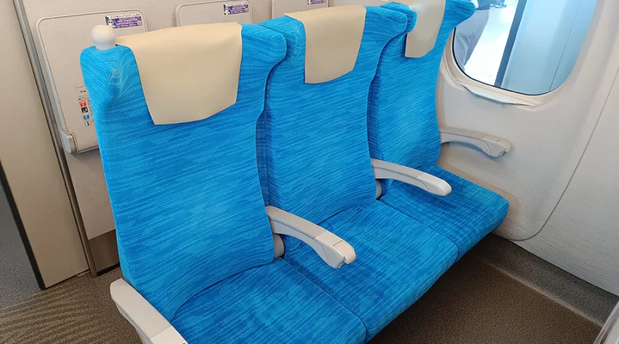 Asientos de clase económica del Shinkansen