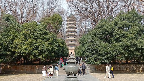 Pagoda del Templo Linggu de Nankín
