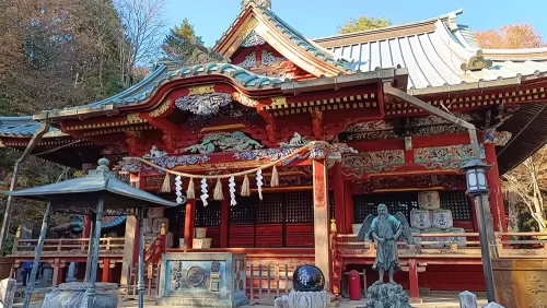 Santuario Izuna Gongen del Monte Takao
